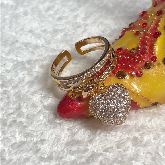 Yellow gold ring with pave heart-charm ring - Picture 3 of 15